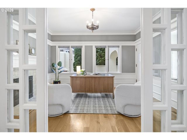 450 Ne 32ND Ave, Portland, OR 97232