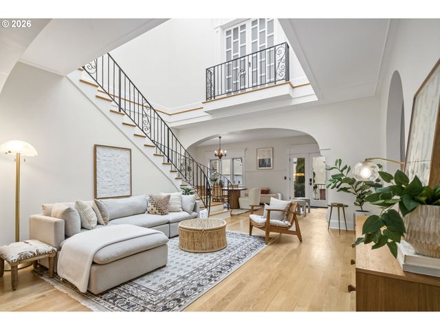 450 Ne 32ND Ave, Portland, OR 97232