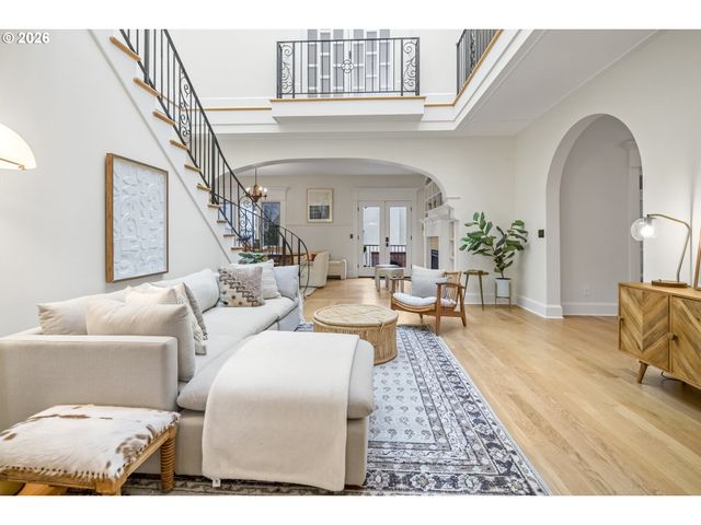 450 Ne 32ND Ave, Portland, OR 97232