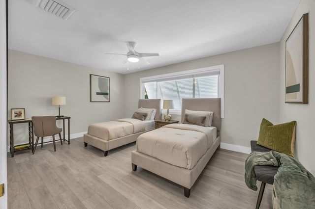 2691 Cypress Island Drive, Palm Beach Gardens, FL 33410