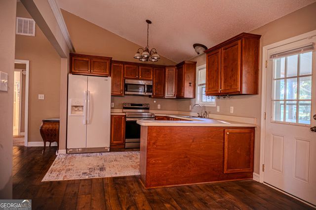 980 W Ellis Road, Griffin, GA 30223