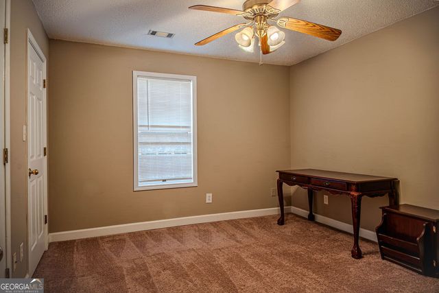 980 W Ellis Road, Griffin, GA 30223