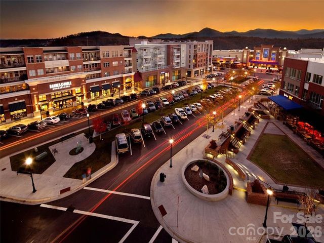 42 Schenck Parkway 202, Asheville, NC 28803