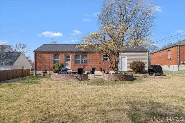 6527 Gramond Drive, St Louis, MO 63123