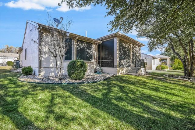 204 Colorado River RD, Georgetown, TX 78633