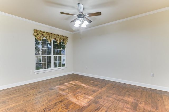 204 Colorado River RD, Georgetown, TX 78633