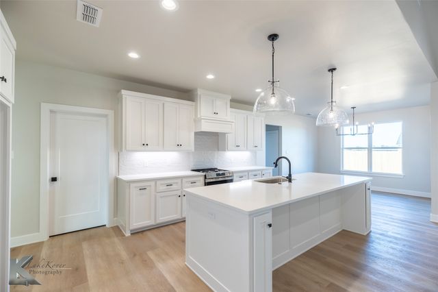 7705 Randy Avenue, Abilene, TX 79606