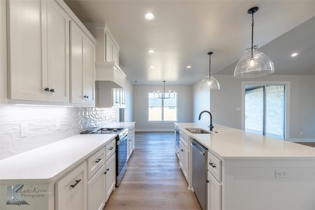 7705 Randy Avenue, Abilene, TX 79606