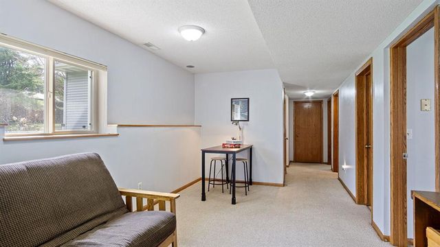 512 Windsor Forest Drive, Altoona, WI 54720