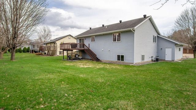512 Windsor Forest Drive, Altoona, WI 54720