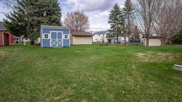 512 Windsor Forest Drive, Altoona, WI 54720