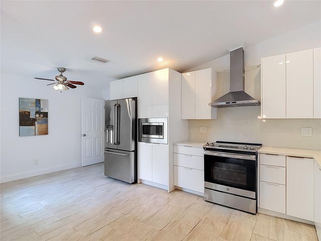 5118 BRYNN MAWR DRIVE, Tampa, FL 33624