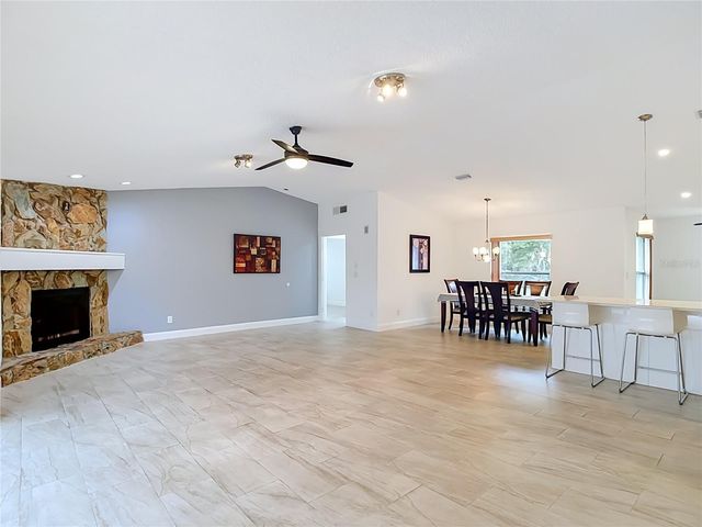 5118 BRYNN MAWR DRIVE, Tampa, FL 33624