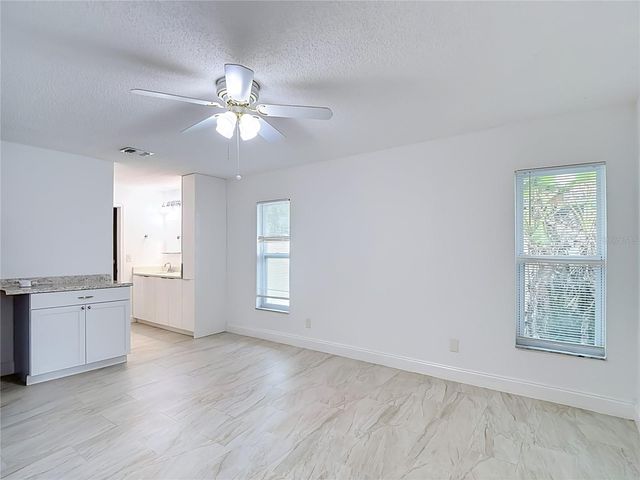 5118 BRYNN MAWR DRIVE, Tampa, FL 33624