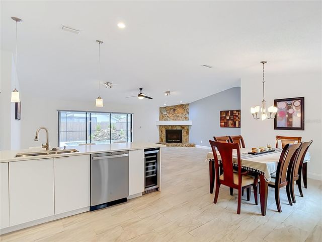 5118 BRYNN MAWR DRIVE, Tampa, FL 33624