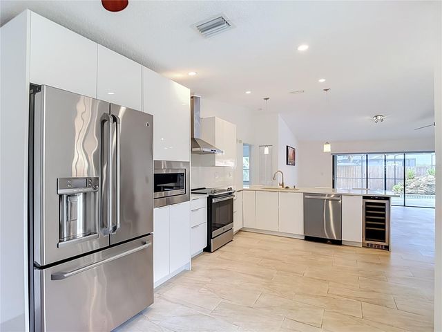 5118 BRYNN MAWR DRIVE, Tampa, FL 33624