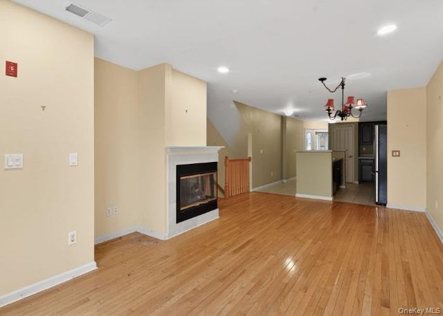 414 Highridge Court, Peekskill, NY 10566