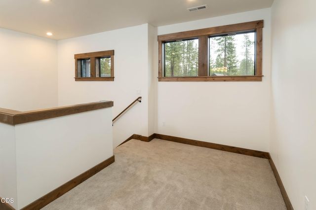 56236 Rockcress Lane 436, Bend, OR 97707