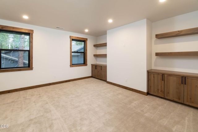 56236 Rockcress Lane 436, Bend, OR 97707
