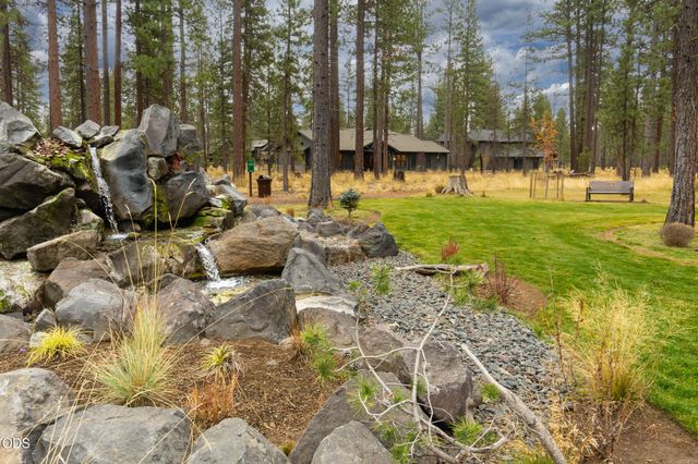 56236 Rockcress Lane 436, Bend, OR 97707