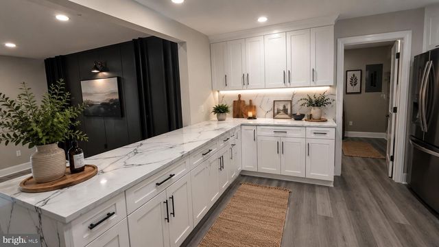 18 ENFIELD LN, Willingboro, NJ 08046