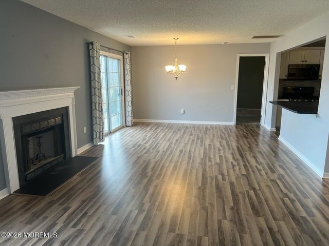 9 Des Moines Court, Tinton Falls, NJ 07712