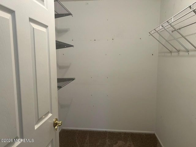 9 Des Moines Court, Tinton Falls, NJ 07712