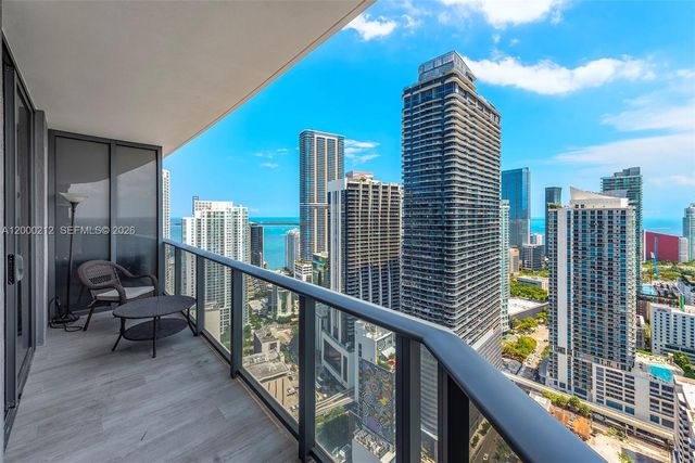 45 SW 9th St 4006, Miami, FL 33130