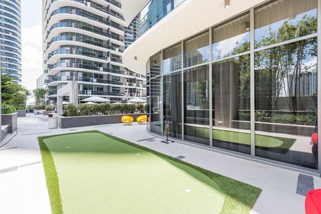 45 SW 9th St 4006, Miami, FL 33130