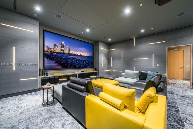 45 SW 9th St 4006, Miami, FL 33130