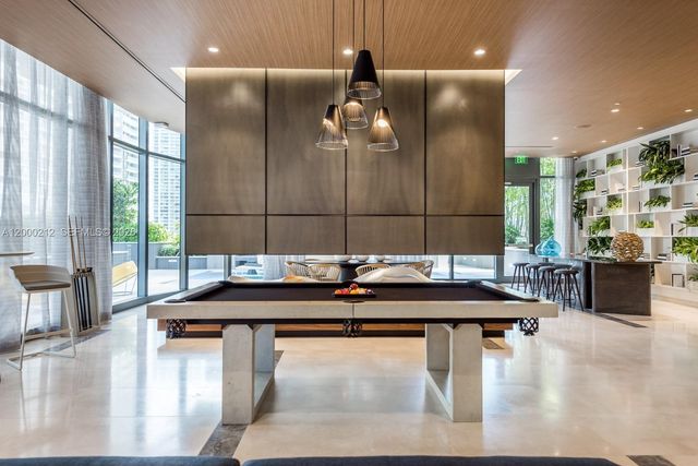 45 SW 9th St 4006, Miami, FL 33130