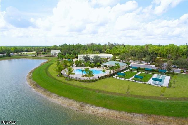 3454 Crosswater DR, North Fort Myers, FL 33917
