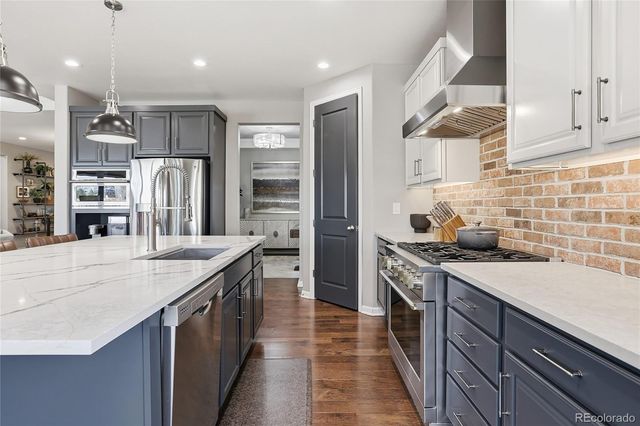 4920 S Rome Way, Aurora, CO 80015