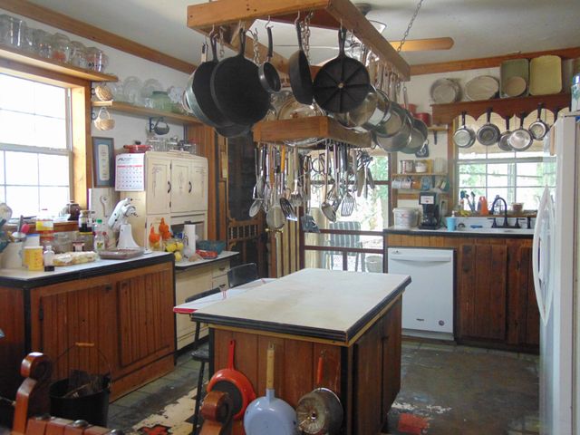 510 Napier Rd, Lawrenceburg, TN 38464