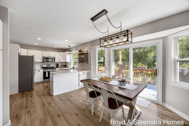 442 Shaw Estates Drive Ne, Rockford City, MI 49341