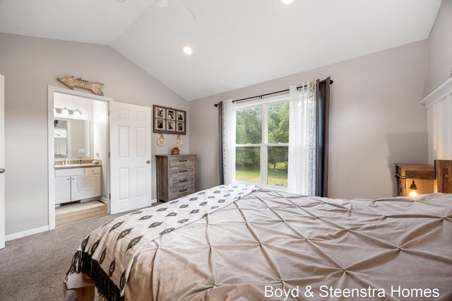 442 Shaw Estates Drive Ne, Rockford City, MI 49341