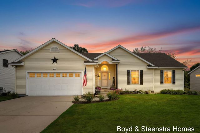442 Shaw Estates Drive Ne, Rockford City, MI 49341