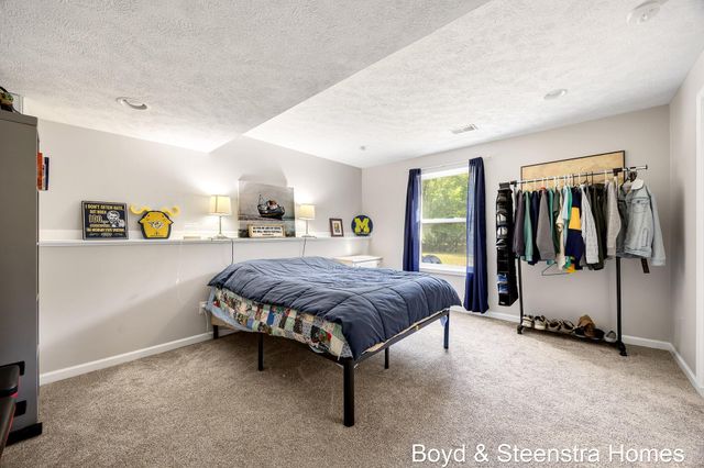 442 Shaw Estates Drive Ne, Rockford City, MI 49341