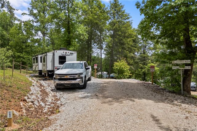 720 Lonesome Dove Lane, Salem, SC 29676