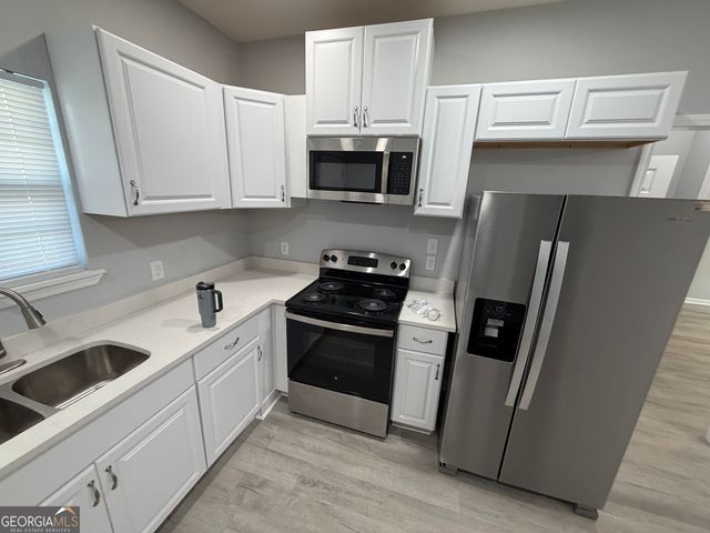 203 Ferrill Street, Savannah, GA 31415