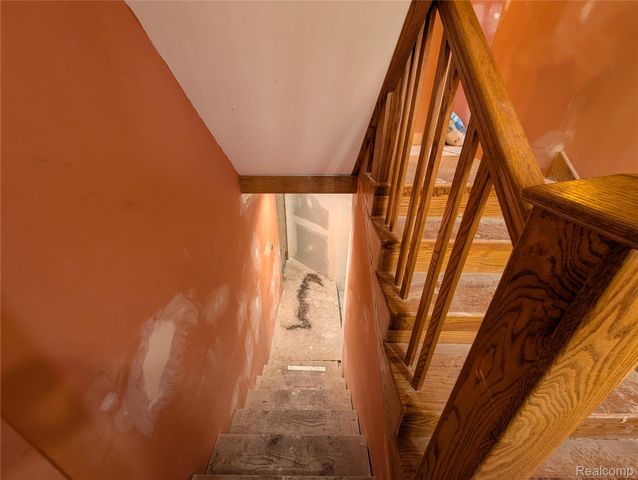 909 Hilldale Drive, Royal Oak, MI 48067