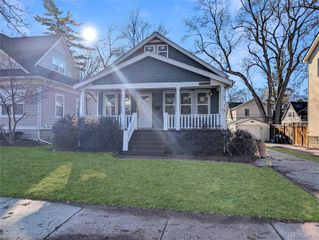 909 Hilldale Drive, Royal Oak, MI 48067