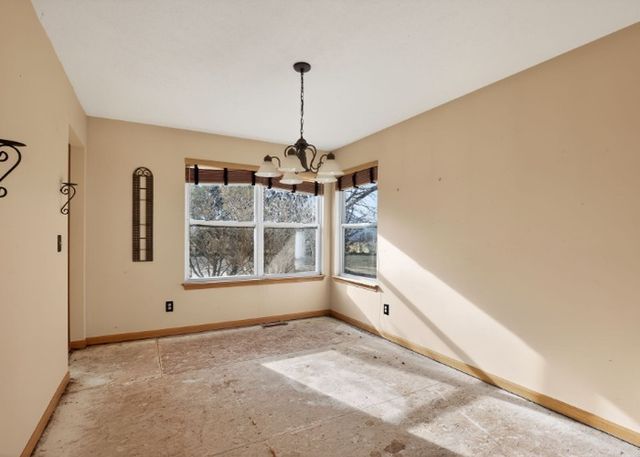 1605 ILES Avenue, Belvidere, IL 61008