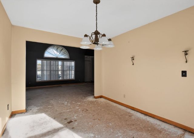 1605 ILES Avenue, Belvidere, IL 61008