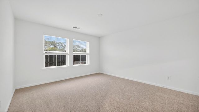 4633 Forest Hills Drive 1404, North Charleston, SC 29418