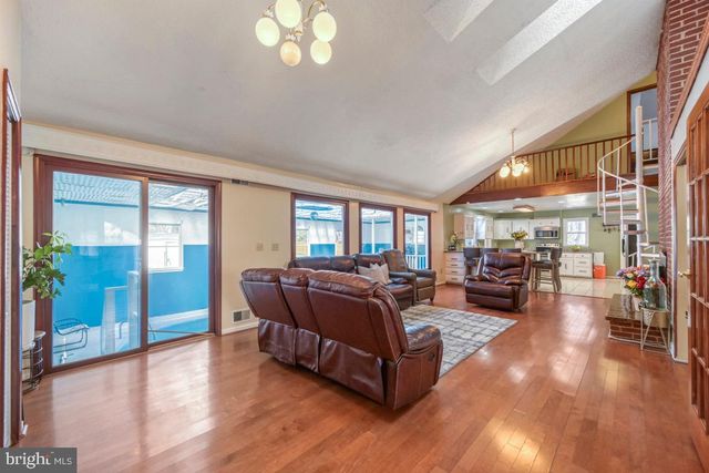 12 BAUGHMAN CT, Silver Spring, MD 20906