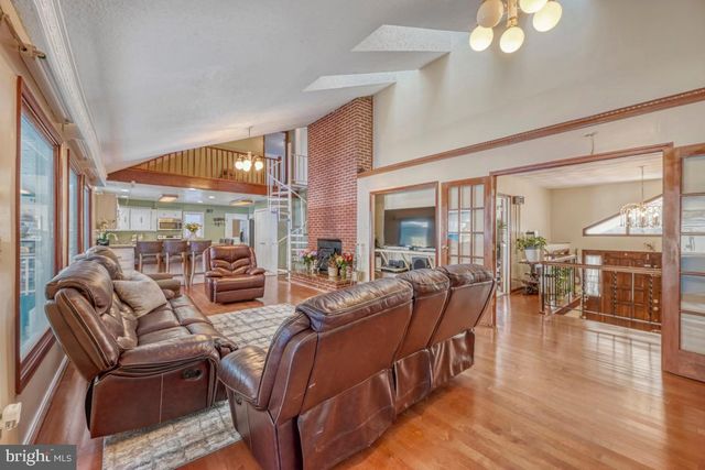 12 BAUGHMAN CT, Silver Spring, MD 20906