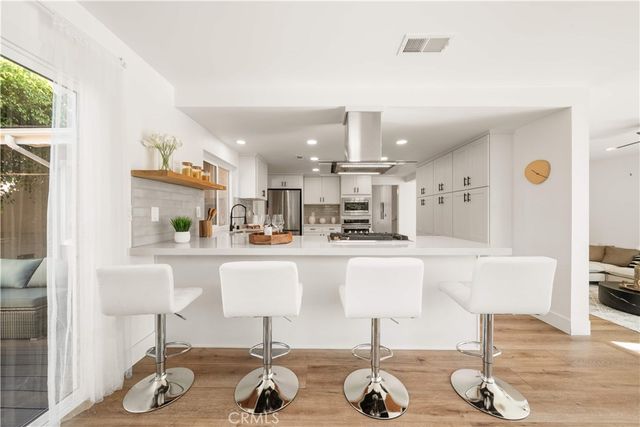 17 Blazing Star, Irvine, CA 92604