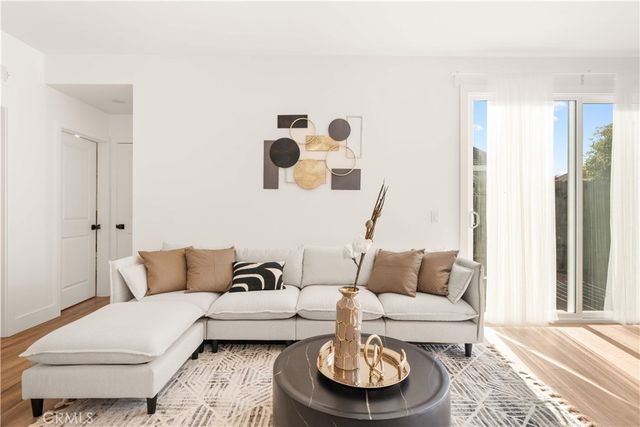 17 Blazing Star, Irvine, CA 92604