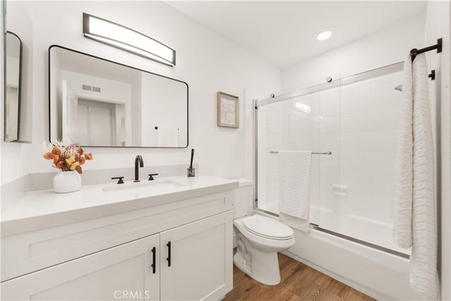 17 Blazing Star, Irvine, CA 92604